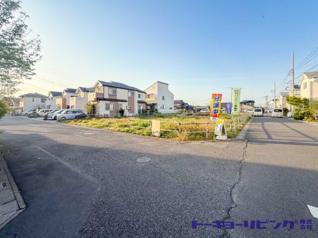 弊社管理物件! 全8区画の大型開発分譲地!  建築条件なし売地!  所在：草加市長栄３丁目４５－２付近  販売価格2,990万円～