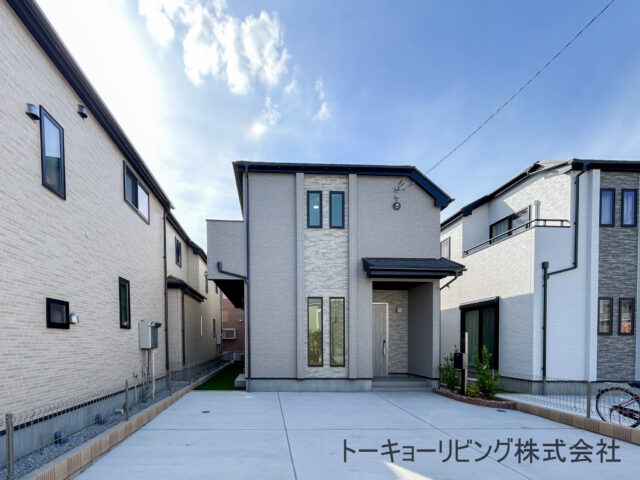 🌸価格変更🌸弊社管理物件! 🌞全8棟の大型開発分譲地!全8邸の美しい街並み × 南向き中心の明るい暮らし !  所在：草加市長栄３丁目４５－1付近  販売価格４，１９０万円～