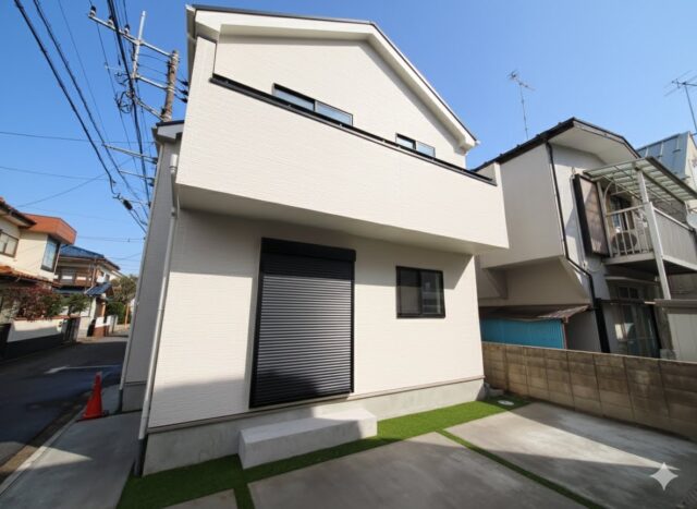 最終1棟の販売!! 弊社管理物件!! お得な情報👉仲介手数料最大無料対象物件です!!☆全２棟の新築分譲! 角地で開放感がございます !☆ 所在：小平市回田町67-15付近!☆３LDKロフト付きプラン! 販売価格3,890万円