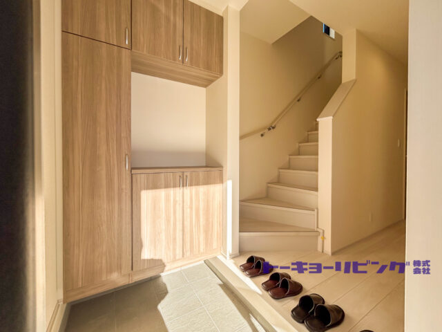 (玄関) (玄関)