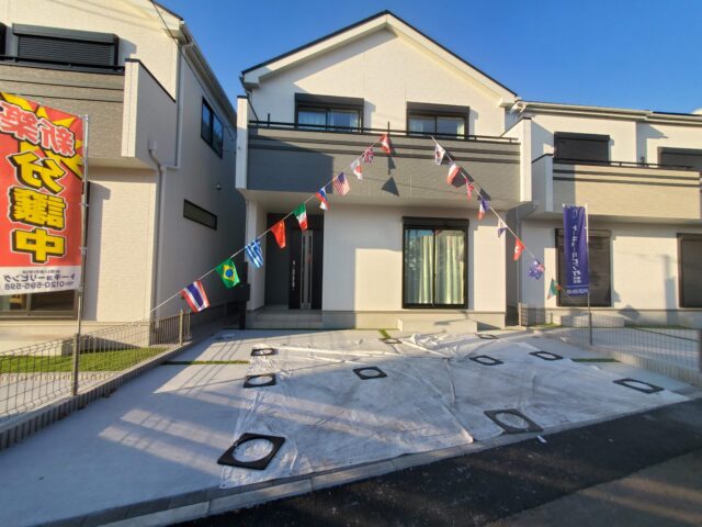 弊社管理物件!最終１棟の販売! お得な情報!→仲介手数料無料対象物件!!●全３棟の新築分譲!●全棟南道路!●太陽光発電パネル標準設置●4,890万円● 所在地：小平市小川町１丁目373付