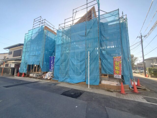 弊社管理物件! お得情な情報!👉仲介手数料最大無料対象物件!!●角地を含む全2棟!●太陽光発電パネル標準搭載!●販売価格5,280万円～●所在：三鷹市大沢5丁目16-11付近