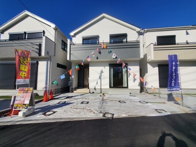 弊社管理物件!最終１棟の販売! お得な情報!→仲介手数料無料対象物件!!●全３棟の新築分譲!●全棟南道路!●太陽光発電パネル標準設置●4,890万円● 所在地：小平市小川町１丁目373付