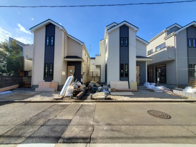 価格変更!【弊社管理物件】お得な情報!👉仲介手数料最大無料対象物件!!  全3棟の新築分譲! 深大寺植物公園も近く住環境良好! 全棟３ＬＤＫロフト付き!  販売価格5,390万円  所在：調布市深大寺元町4丁目22-8付近