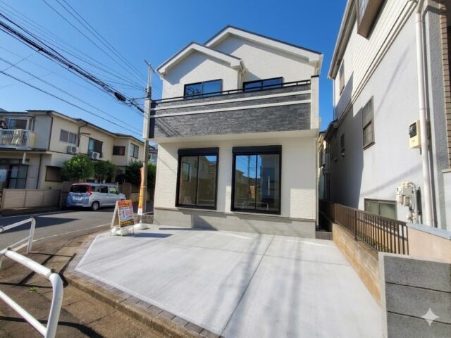 【弊社管理物件】お得な情報!👉仲介手数料最大無料対象物件!!  角地限定1棟の新築分譲!   販売価格6,490万円  所在：西東京市向台町1丁目8-37付近