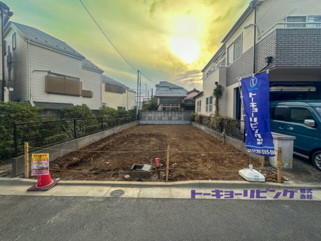 駅徒歩8分の軽やかさと、 全居室南向きの心地よさを