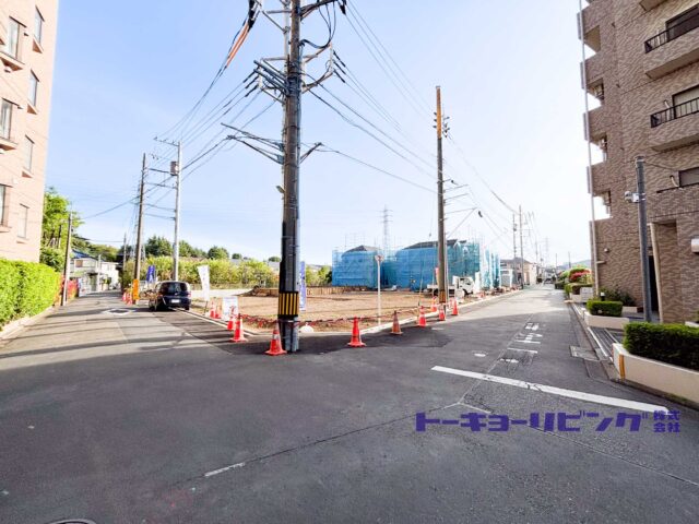 弊社現地管理物件、✨仲介手数料無料✨武蔵野の翠（みどり）に抱かれる、120㎡超の私邸。ゆとりが織りなす、全12棟の美しき街区。小金井市前原町4丁目7🏠まで♪