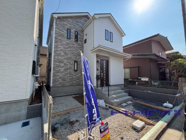 ～調布市深大寺元町1丁目 新築戸建住宅 全2棟～ 【弊社管理物件につき仲介手数料無料】 最終1棟!! 京王線「調布」駅徒歩21分 2階4部屋の4LDK♪販売価格6,990万円