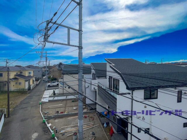 現地と前面道路を別の方向から。(2026年10月6日撮影)(周辺) 現地と前面道路を別の方向から。(2026年10月6日撮影)(周辺)